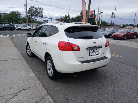 2011 Nissan Rogue SV