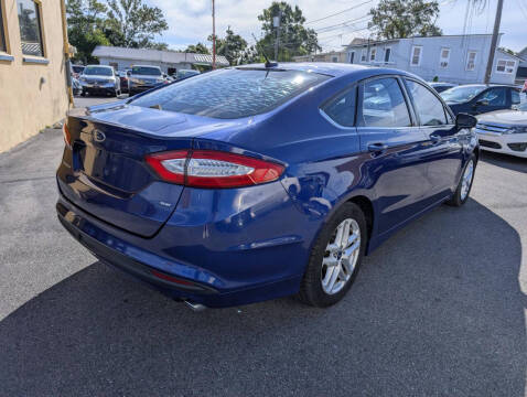 2015 Ford Fusion SE