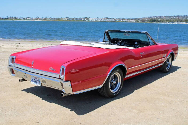 1967 Oldsmobile Cutlass Supreme