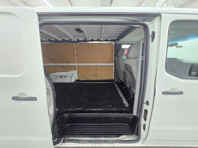 2017 Nissan NV