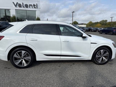 2024 Audi Q8 e-tron quattro Premium Plus