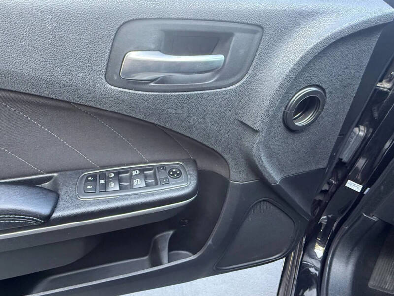 2019 Dodge Charger SXT