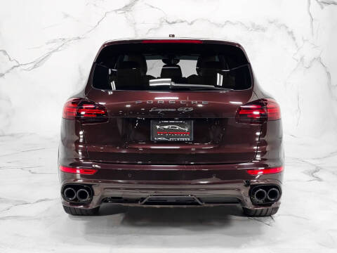 2016 Porsche Cayenne GTS