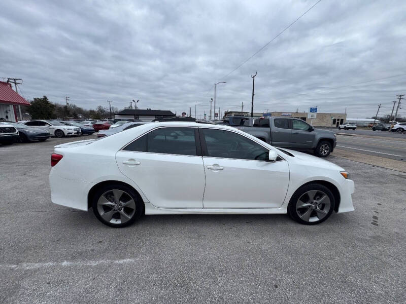 2014 Toyota Camry SE V6