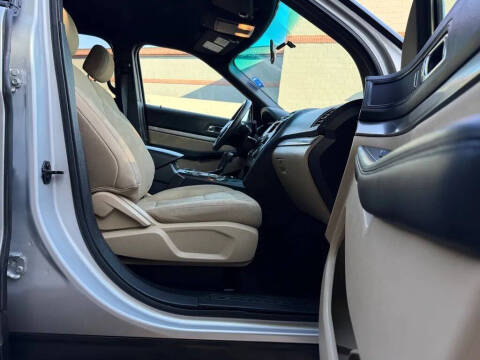 2016 Ford Explorer