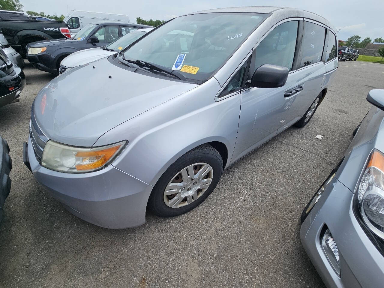 Alabaster Silver Metallic 2013 Honda Odyssey LX LX 4dr Mini-Van 1