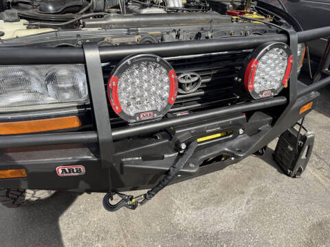1992 -  2007 Toyota Land Cruiser Winch, Spot Light, LED Package for sale at 4X4 Rides in Hagerstown MD
