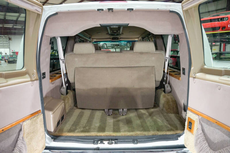 2002 Ford E-Series E-150