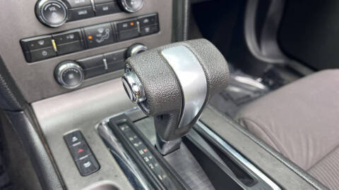 2012 Ford Mustang V6