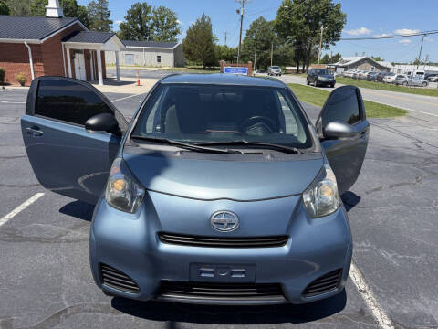 2013 Scion iQ