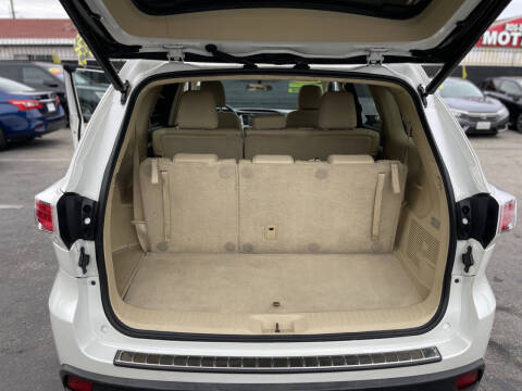 2014 Toyota Highlander LE Plus