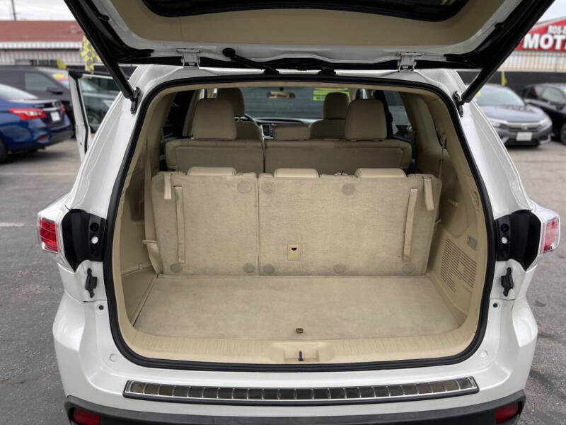 2014 Toyota Highlander LE Plus