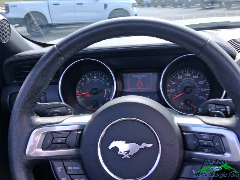 2017 Ford Mustang V6