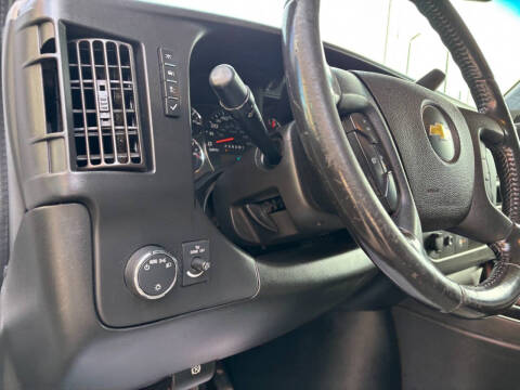 2020 Chevrolet Express 2500