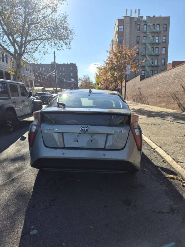 2018 Toyota Prius Three