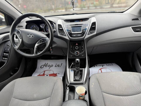 2014 Hyundai Elantra SE