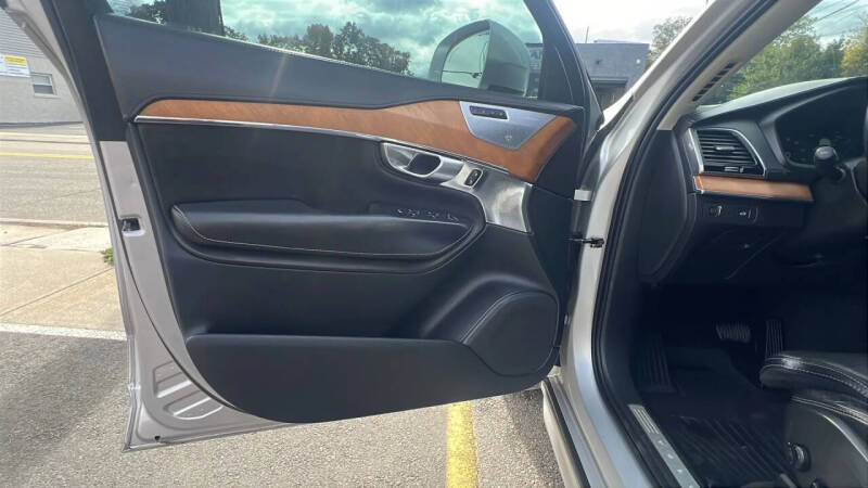 2016 Volvo XC90 T6 Inscription