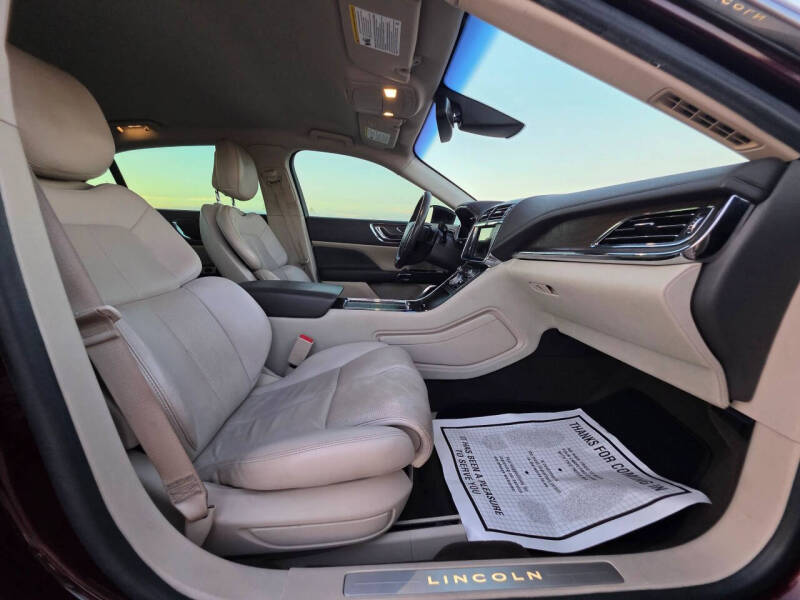 2019 Lincoln Continental Select