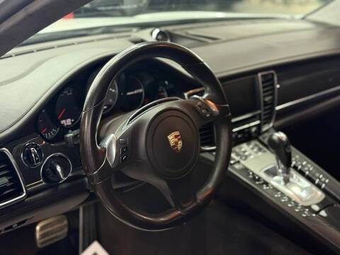 2016 Porsche Panamera GTS