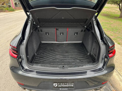 2017 Porsche Macan S