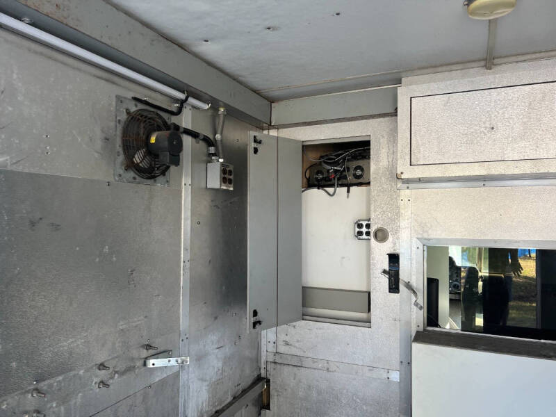 2008 Freightliner MT45 Chassis