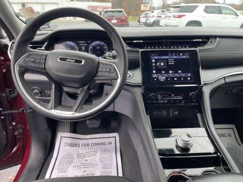 2023 Jeep Grand Cherokee L Laredo