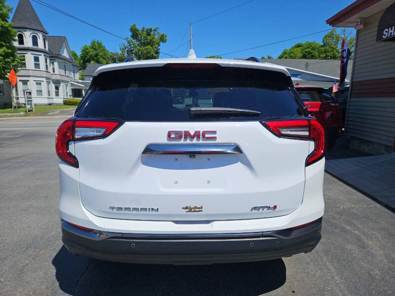 2023 GMC Terrain AT4