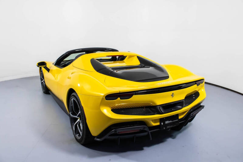 2023 Ferrari 296 GTS