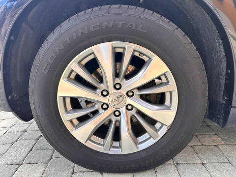 2017 Infiniti QX80