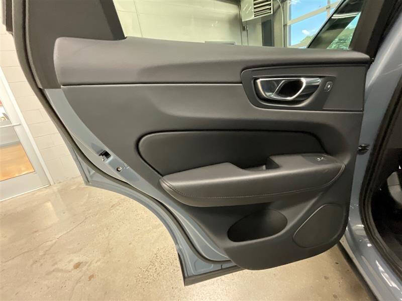 2023 Volvo XC60 B5 Core