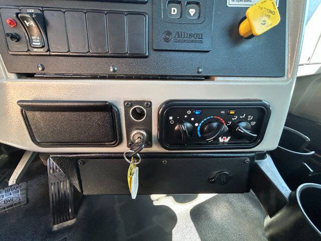 2019 Western Star 4700 SF