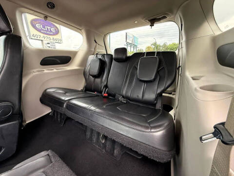 2020 Chrysler Voyager LXi