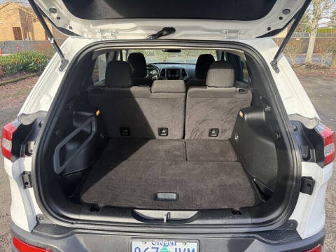 2017 Jeep Cherokee Sport