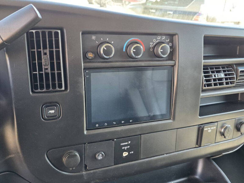 2017 Chevrolet Express 2500