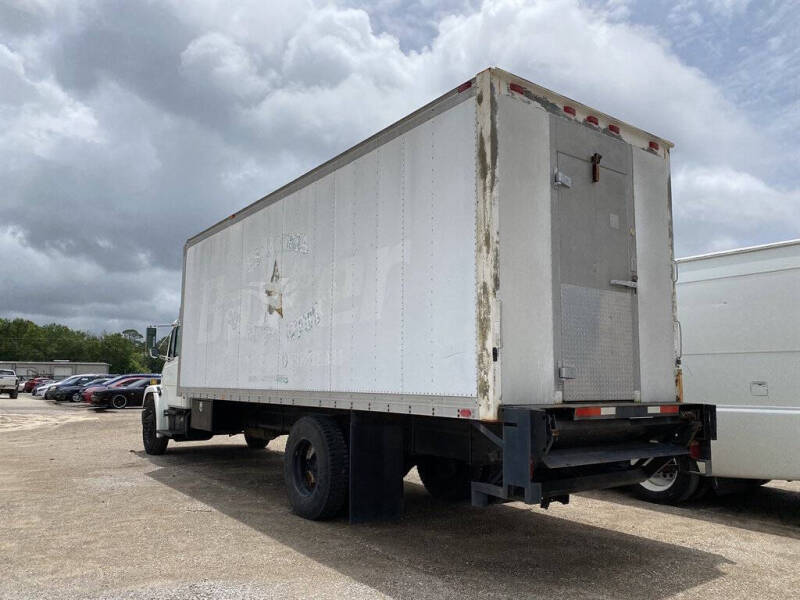 1998 Freightliner FL70