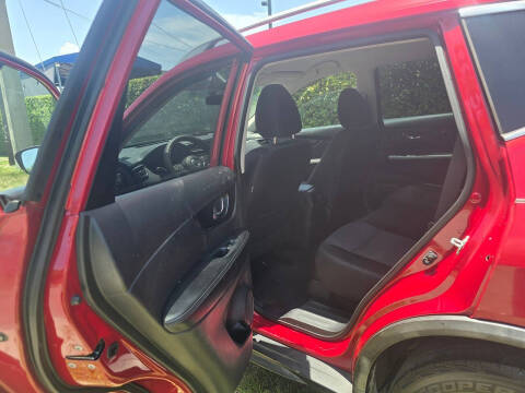 2017 Nissan Rogue SV