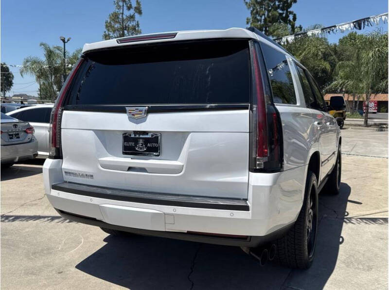 2017 Cadillac Escalade Platinum