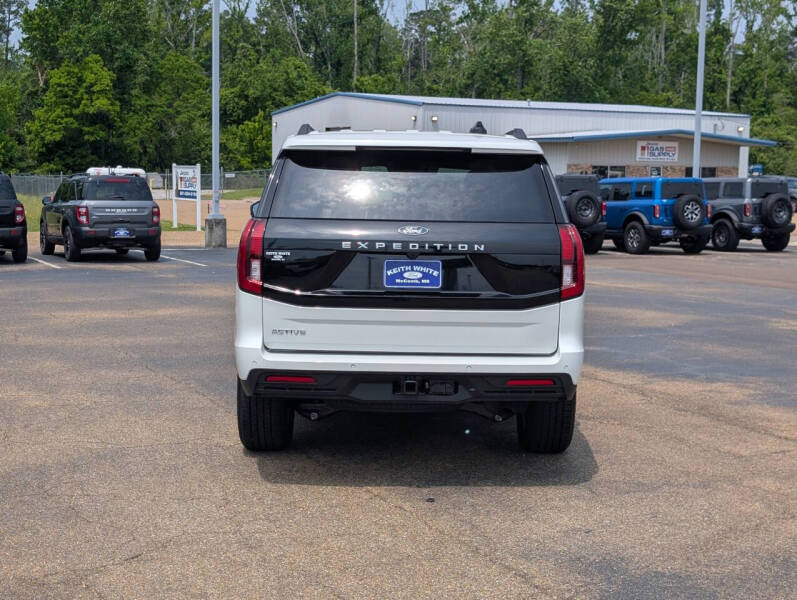2026 Ford Expedition Active