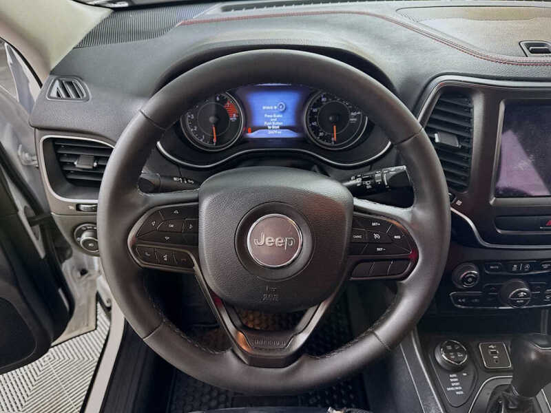 2022 Jeep Cherokee Trailhawk