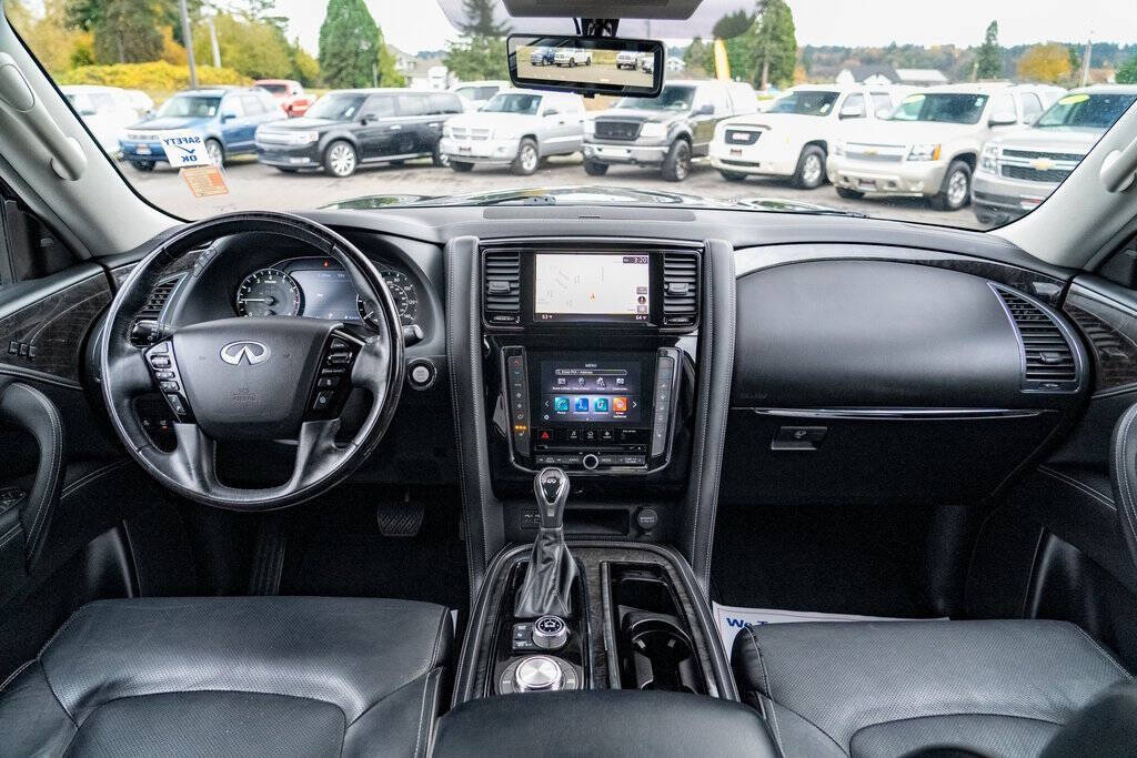 2020 INFINITI QX80 for sale at Auto Destination in Puyallup, WA