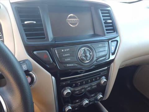 2017 Nissan Pathfinder S