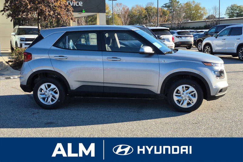 2026 Hyundai Venue SE