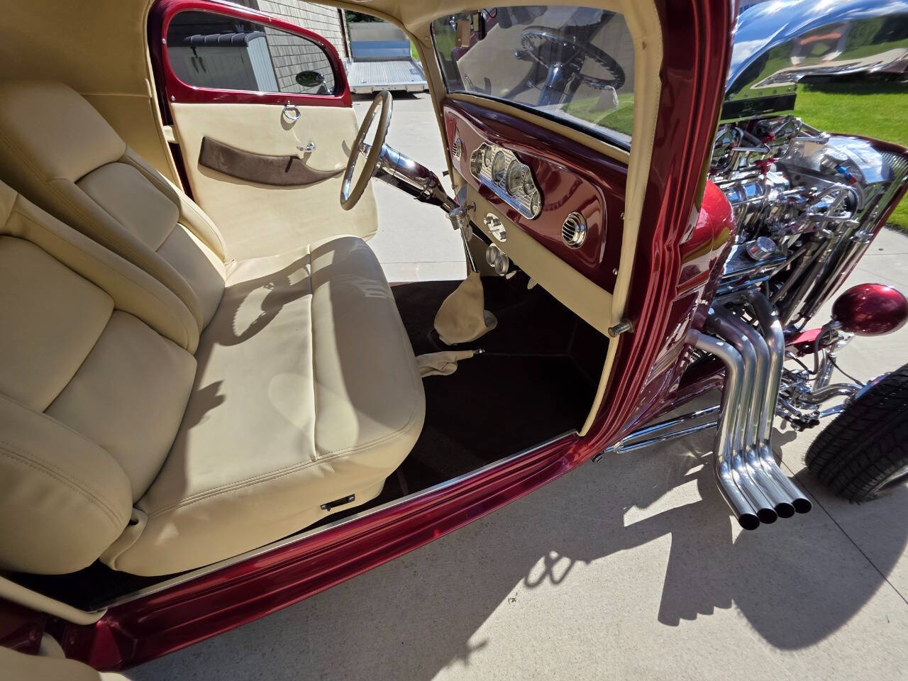 1933 Ford Coupe 131