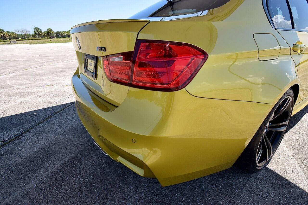 2015 BMW M3 32