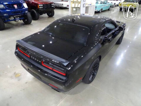 2015 Dodge Challenger SRT Hellcat