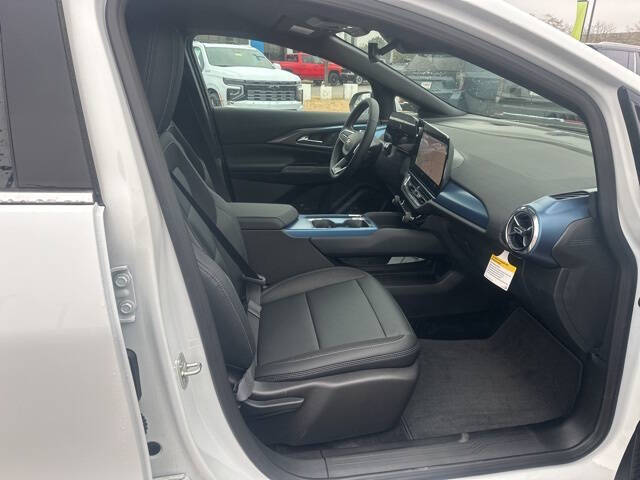 2026 Chevrolet Equinox EV LT 2