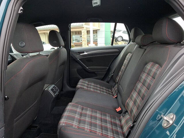 2018 Volkswagen Golf GTI S