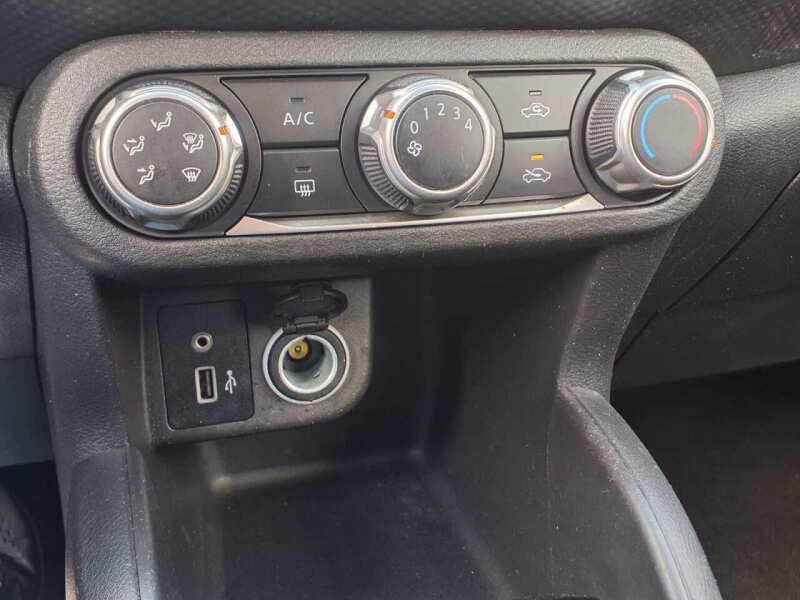2021 Nissan Kicks S