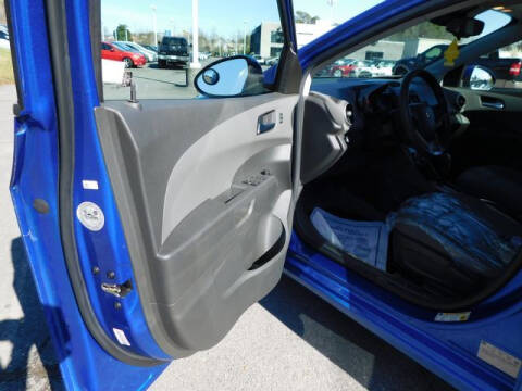 2016 Chevrolet Sonic LT Auto