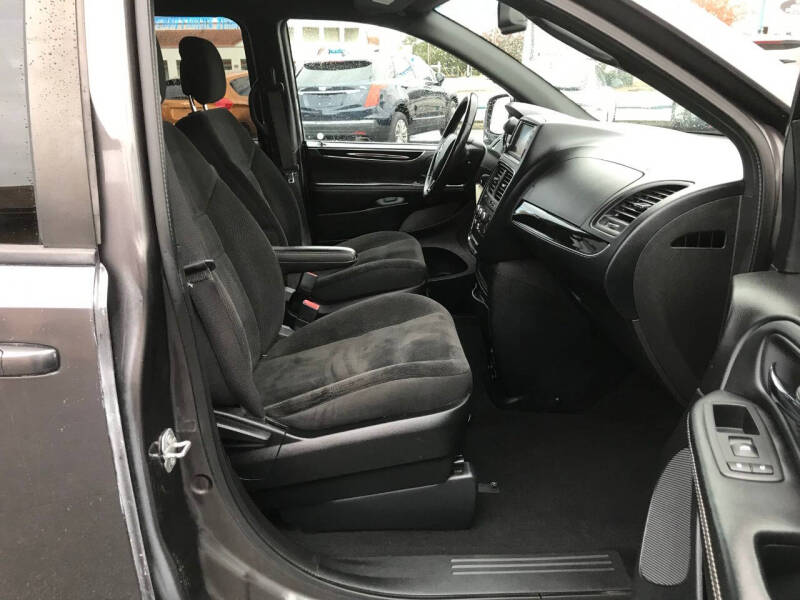 2018 Dodge Grand Caravan SE Plus